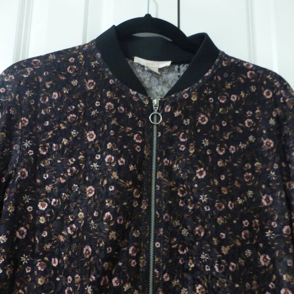 FOREVER 21 black floral lace bomber jacket - Picture 3 of 8